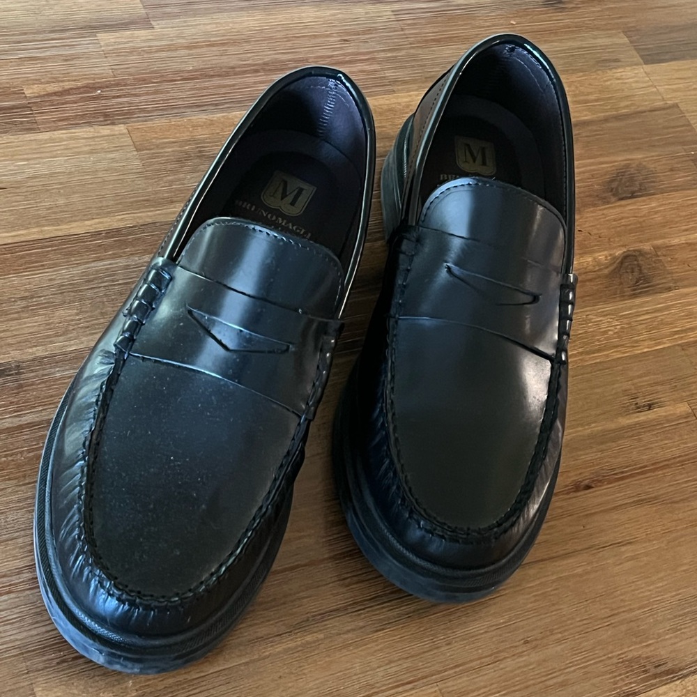Bruno Magli Elegant Black Slip-On Loafers